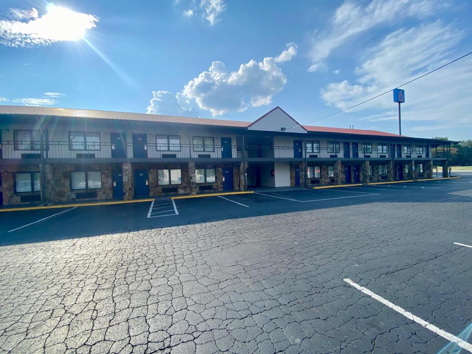 Motel 6 Manchester Tn Buitenkant foto